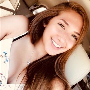 Meet your Posher, Catherine